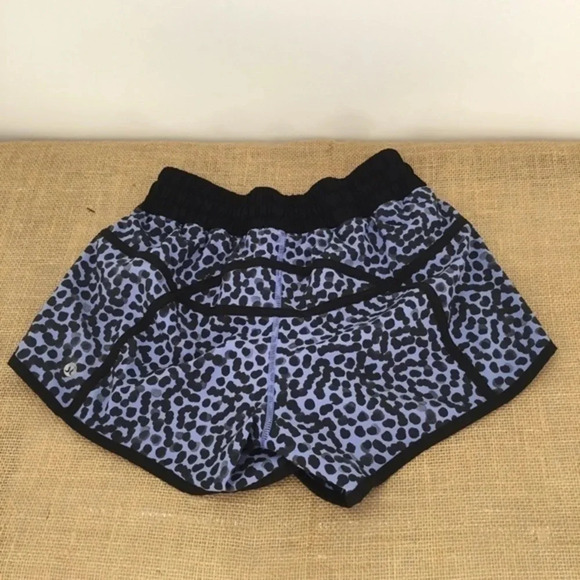Lululemon Tracker Short III 4-Way Stretch Ace Spot Lullaby Short - Picture 3 of 9
